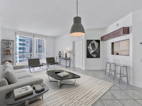 888 Brickell Key Dr 2201, Miami FL 33131