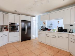 18438 NW 11th St, Pembroke Pines FL 33029