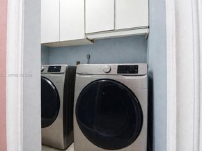 12113 NW 33rd St, Sunrise FL 33323