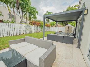 3380 SW 50th St, Hollywood FL 33312