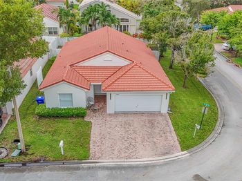 3380 SW 50th St