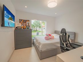3380 SW 50th St, Hollywood FL 33312