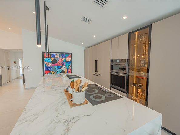 3380 SW 50th St, Hollywood FL 33312
