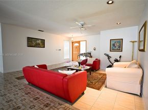 13931 SW 105th St, Miami FL 33186