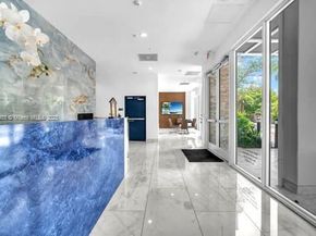 1850 Monroe 309, Hollywood FL 33020