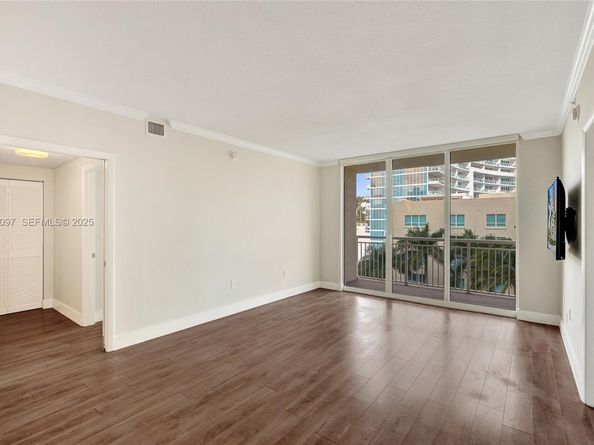 2000 N Bayshore Dr 605, Miami FL 33137