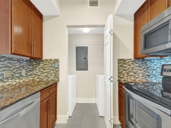 2000 N Bayshore Dr 605, Miami FL 33137