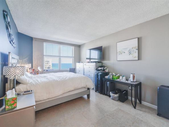 1950 S Ocean Dr 20D, Hallandale Beach FL 33009