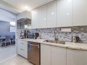 1950 S Ocean Dr 20D, Hallandale Beach FL 33009