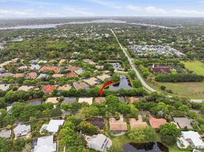 18546 Lake Bend Dr, Jupiter FL 33458