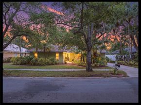 18546 Lake Bend Dr, Jupiter FL 33458