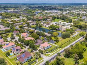 7601 Cavalia Dr, Davie FL 33328