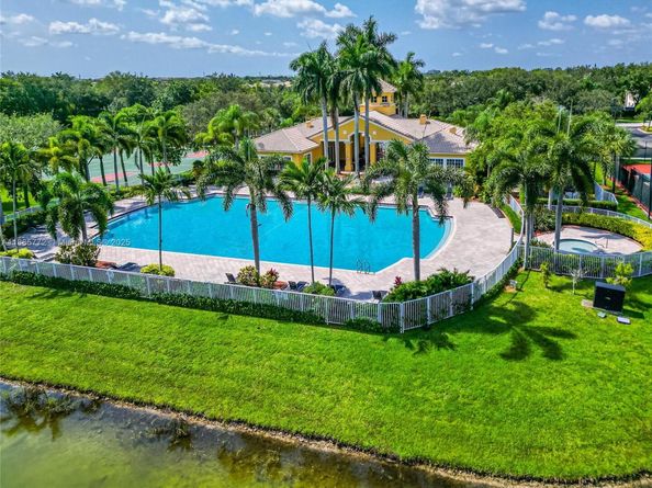 13301 SW 45th Dr, Miramar FL 33027