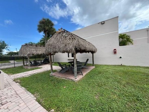 8420 SW 133rd Ave Rd 213, Miami FL 33183