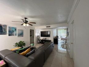 8420 SW 133rd Ave Rd 213, Miami FL 33183