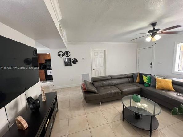 8420 SW 133rd Ave Rd 213, Miami FL 33183