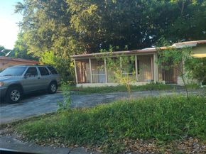 763 NE 140th St, North Miami FL 33161