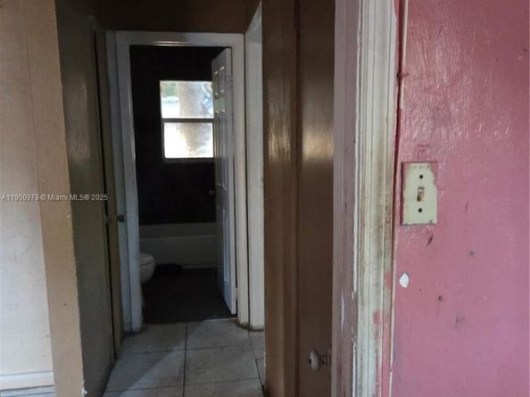 763 NE 140th St, North Miami FL 33161
