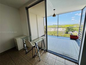 3660 NE 166th St 812, North Miami Beach FL 33160