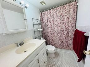 3660 NE 166th St 812, North Miami Beach FL 33160