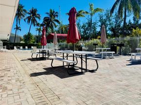 3660 NE 166th St 812, North Miami Beach FL 33160