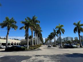 3660 NE 166th St 812, North Miami Beach FL 33160