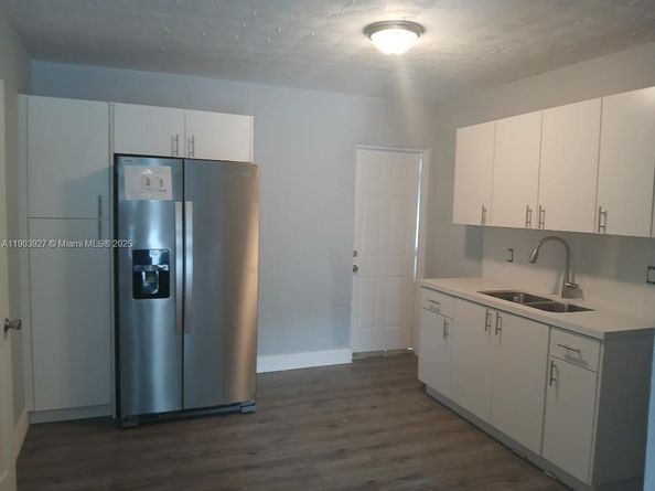 1535 NW 85th St, Miami FL 33147