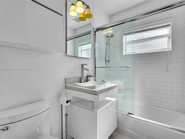 4150 Ventura Ave, Miami FL 33133