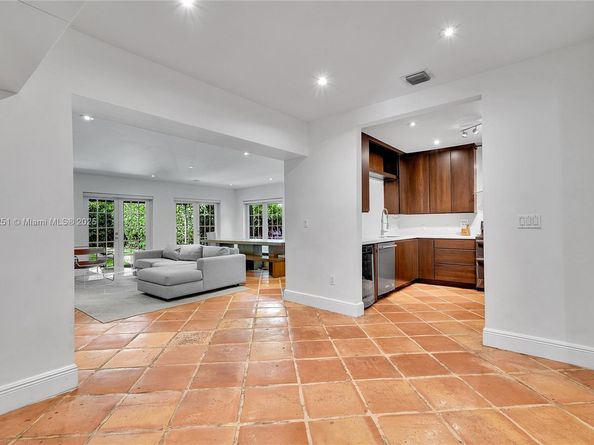 4150 Ventura Ave, Miami FL 33133