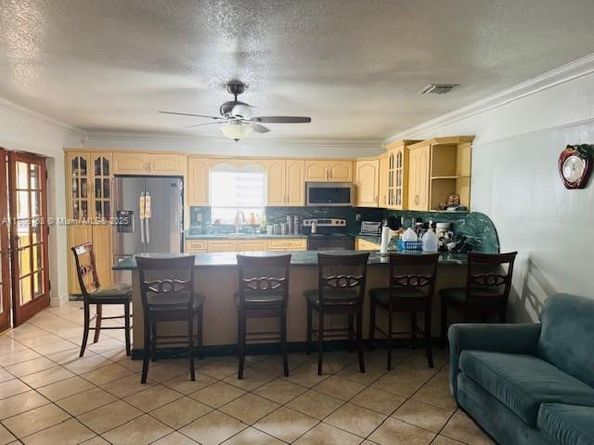 3915 NW 4th Ter, Miami FL 33126