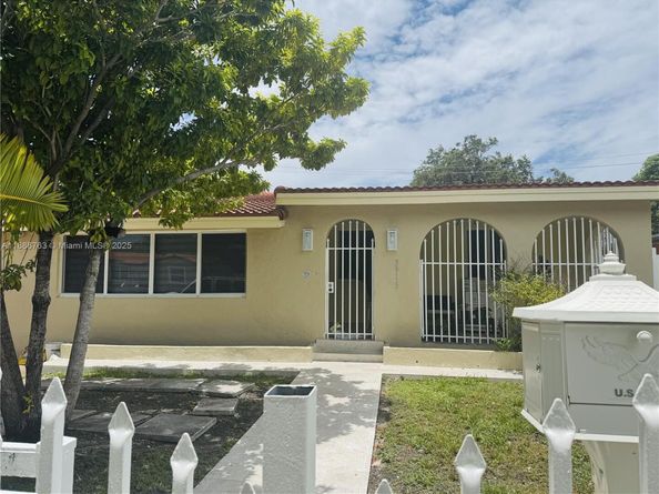 3915 NW 4th Ter, Miami FL 33126
