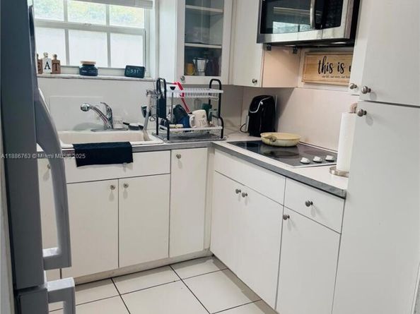 3915 NW 4th Ter, Miami FL 33126