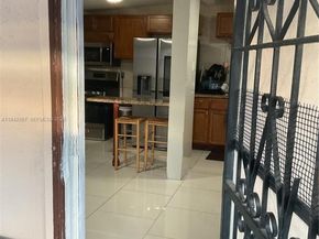 1943 NW 72nd St, Miami FL 33147