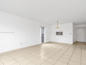 6884 N Kendall Dr C404, Pinecrest FL 33156