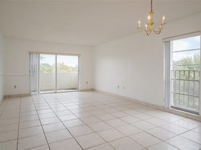 6884 N Kendall Dr C404, Pinecrest FL 33156