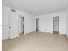 6884 N Kendall Dr C404, Pinecrest FL 33156