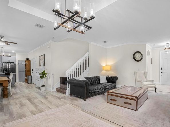 628 SE 37th Pl, Homestead FL 33033