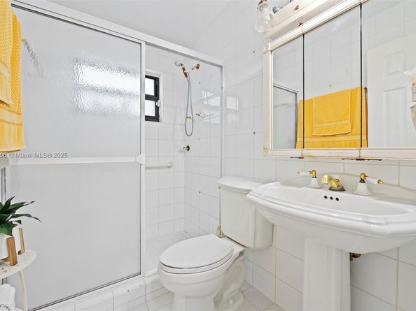 2535 SW 125th Ct, Miami FL 33175