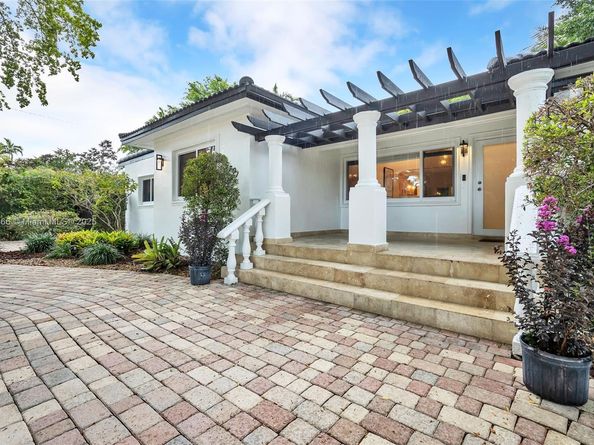 5701 SW 33rd St, Miami FL 33155