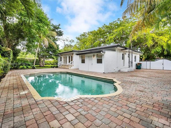 5701 SW 33rd St, Miami FL 33155