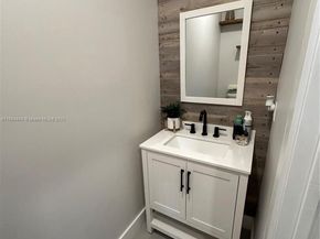 171 SE 27th Ter, Homestead FL 33033