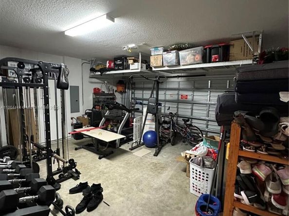 171 SE 27th Ter, Homestead FL 33033