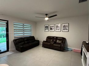 171 SE 27th Ter, Homestead FL 33033