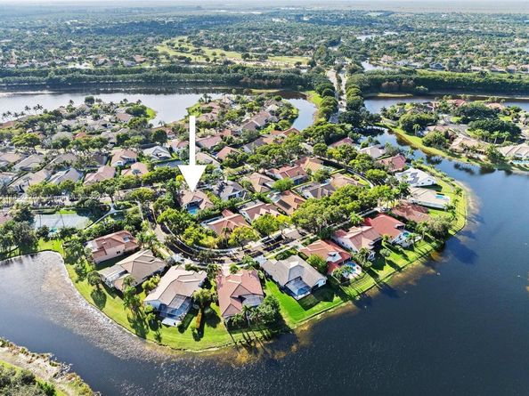 765 Bayside Ln, Weston FL 33326