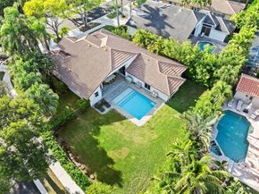 765 Bayside Ln, Weston FL 33326