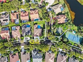 765 Bayside Ln, Weston FL 33326