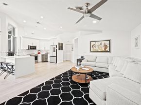 765 Bayside Ln, Weston FL 33326