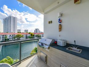 3250 NE 188th St 404, Aventura FL 33180