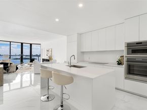 700 NE 24th St 1005, Miami FL 33137