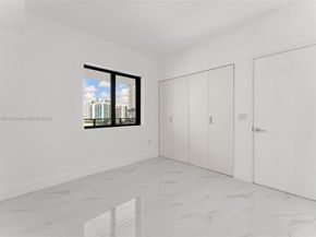 700 NE 24th St 1005, Miami FL 33137